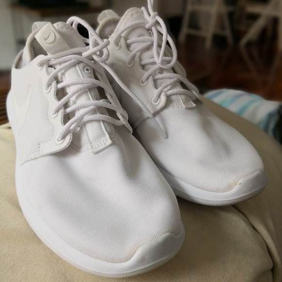 Nike running shoes for women - Picture 3 of 7